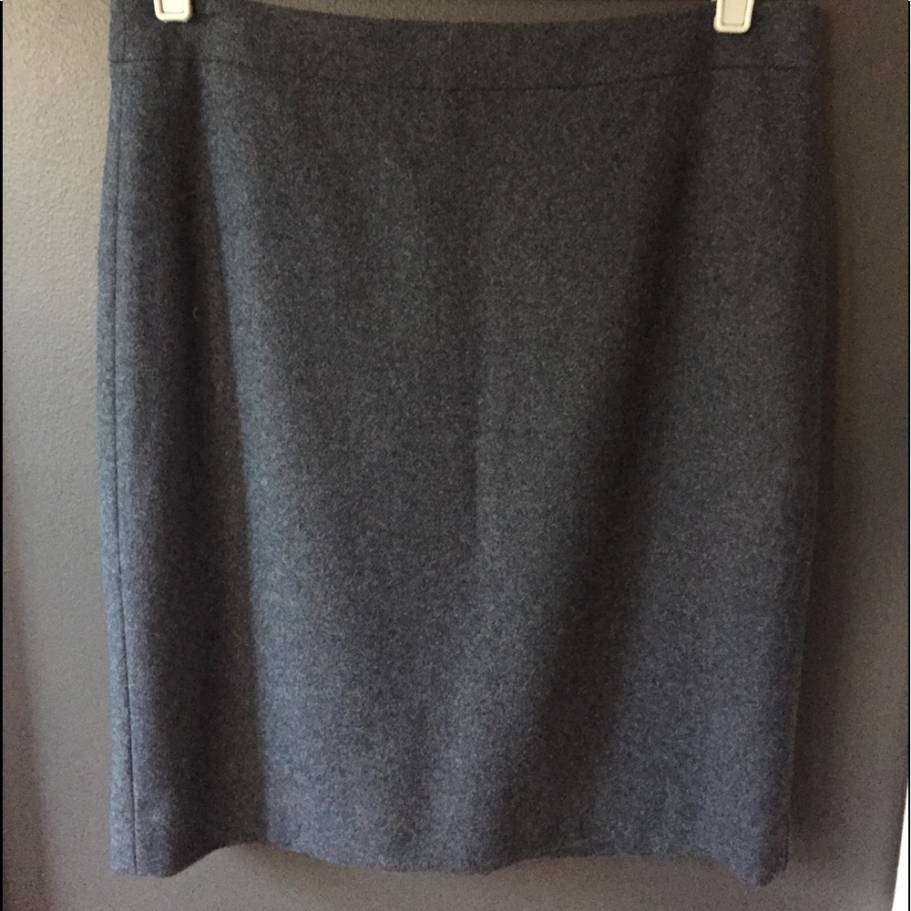 NEW J Crew The Pencil Skirt!